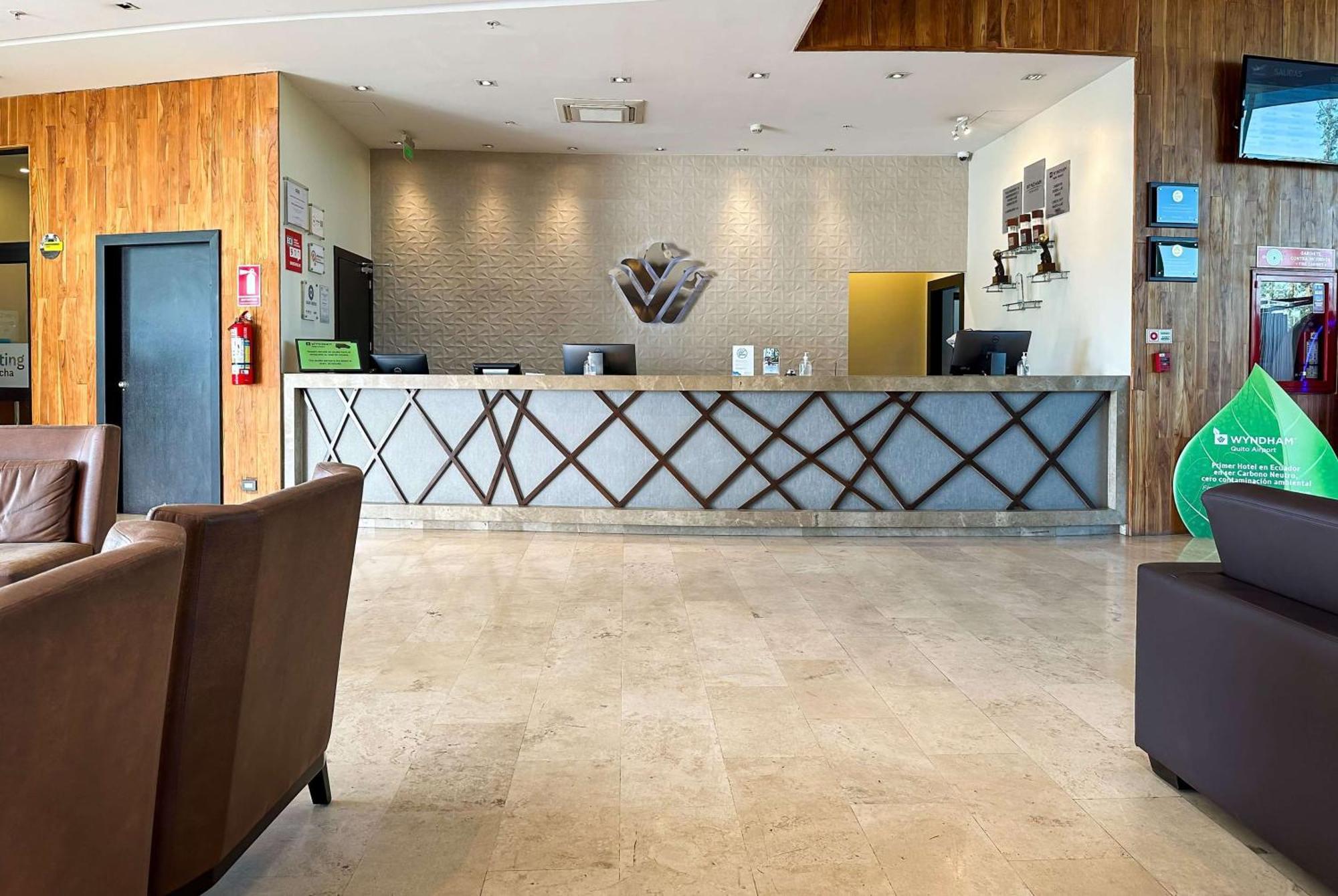 فندق Wyndham Quito Airport Puembo المظهر الخارجي الصورة